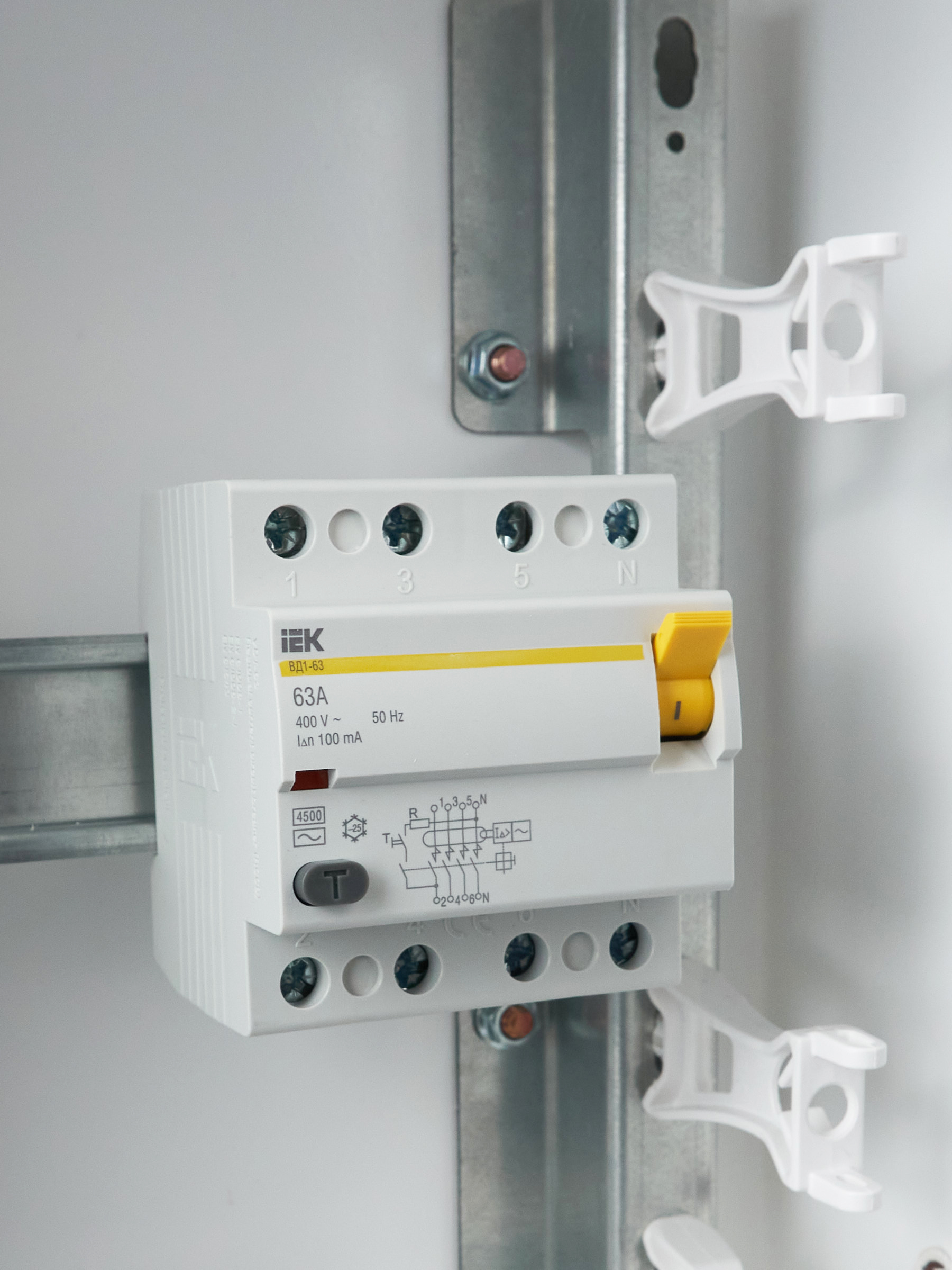 Дополнительное фото продукта MDV10-4-063-100 (16)